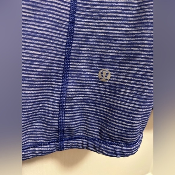 Lululemon Catch me Tank Tonka stripe blue black pigment women’s 8 top - Picture 11 of 16